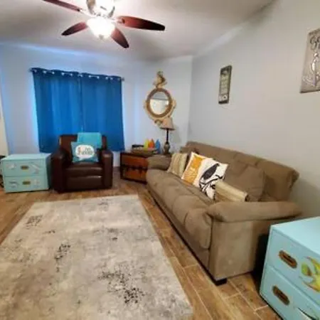 Atrium Condo Oceanview - Sleeps 4 Guests 107